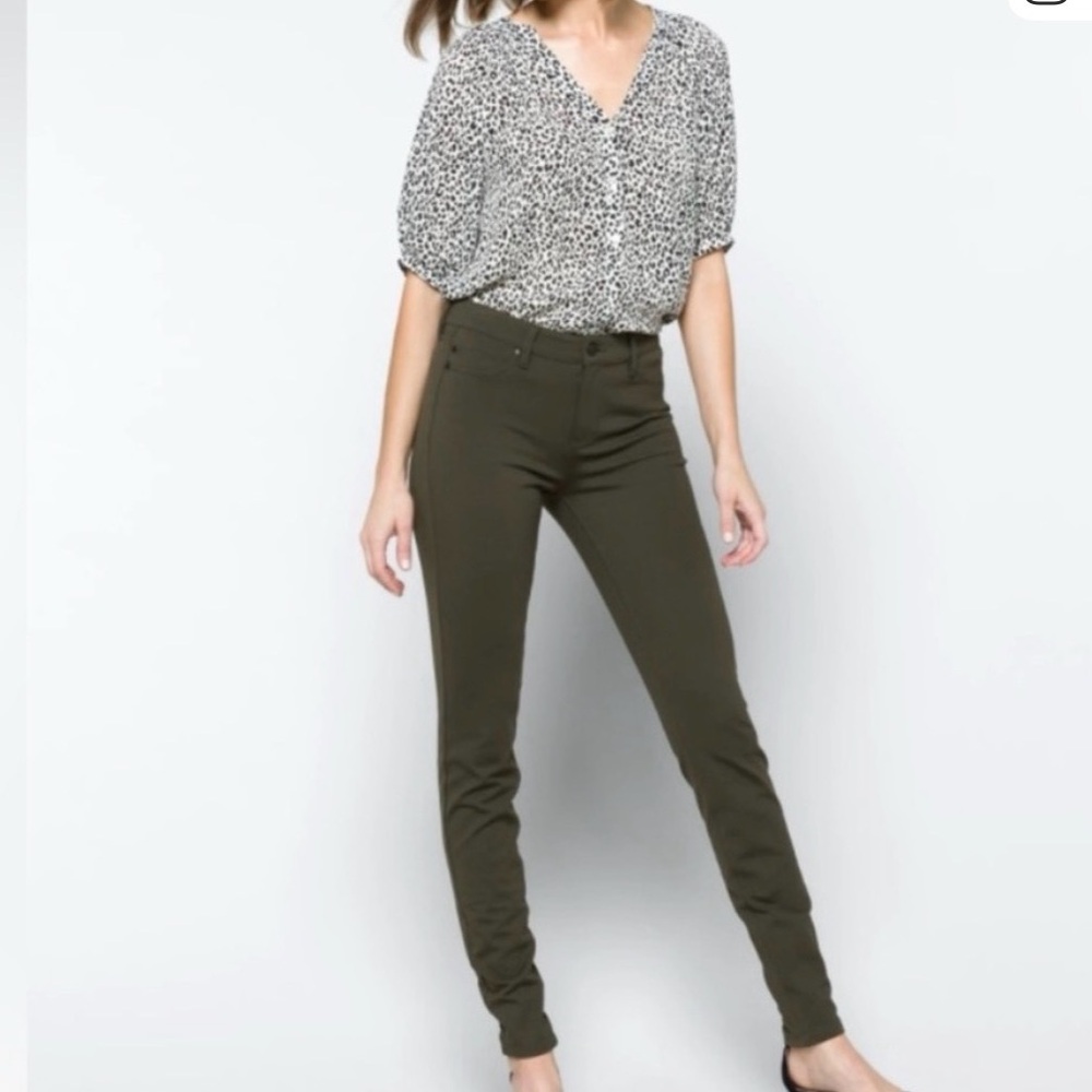 Liverpool Women's Peat Green Skinny Pants